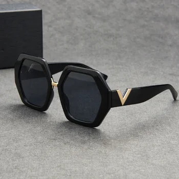 2024 Luksusa Laukumā Saulesbrilles Dāmām Modes Brilles Classic Zīmola Dizainere Retro Saules Brilles Sievietes Sexy Briļļu Unisex Toņos