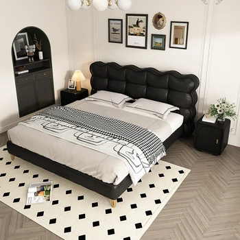 Amerikāņu franču retro mīkstās ādas gultas mūsdienu gaismas luksusa vienkāršu melnu masīvkoka gulta King gulta queen bed